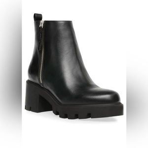 DV Dolce Vita Nicola Lug-Sole Booties - Black‎ size 9.5